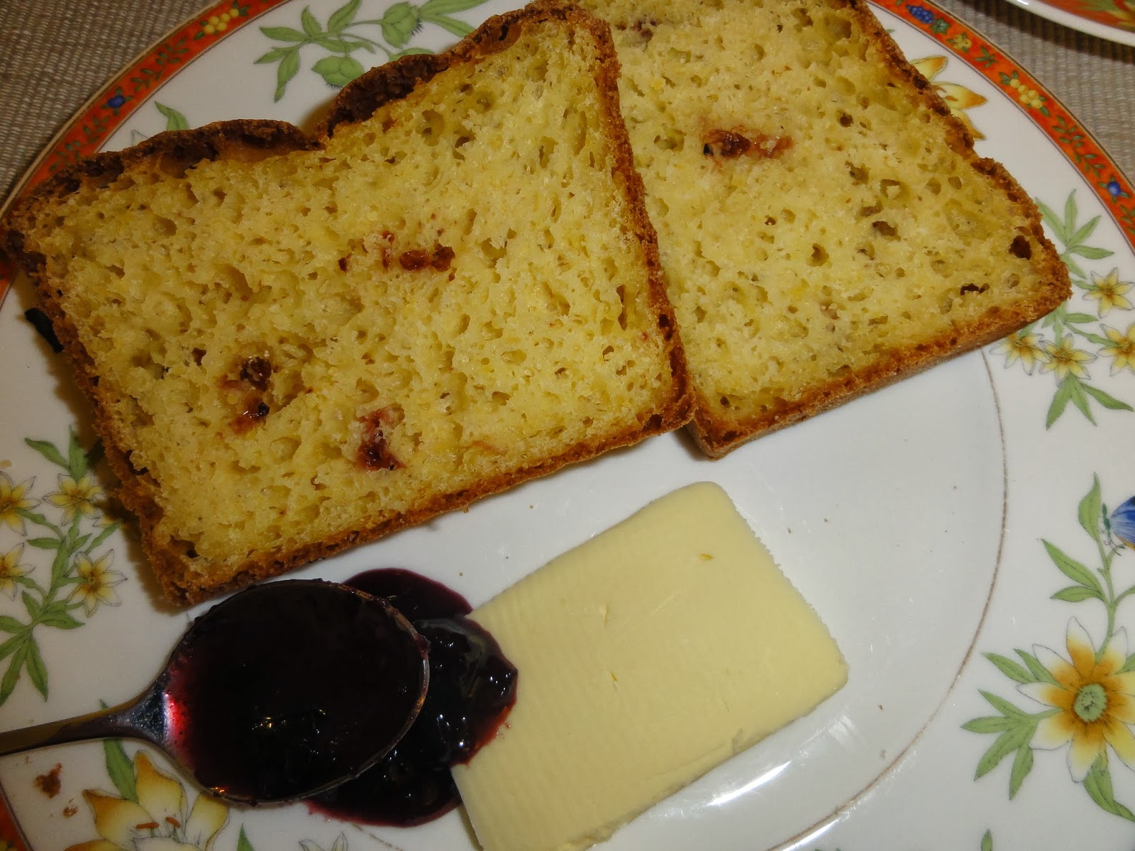 valesa va bien ! Brioche du dimanche façon Corn bread aux baies d