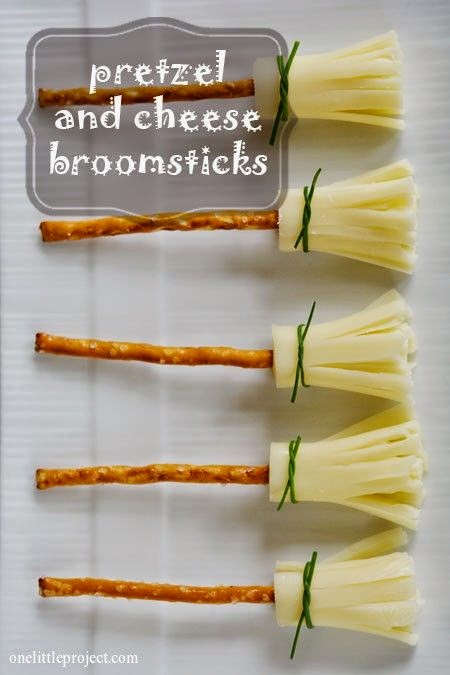 Quick & Easy: Halloween inspired food for toddlers | halloween party food for kids | party food | kids food | halloween | pinterest | ghost milk |mummy hotdogs | spider biscuits | juice box mummys | witches broomsticks with cheese | party food for kids | halloween ides | quick and easy part food | mamasVIb | house of smiths | kid friendly food | trick or tray | graveyard cake | mamas VIB |