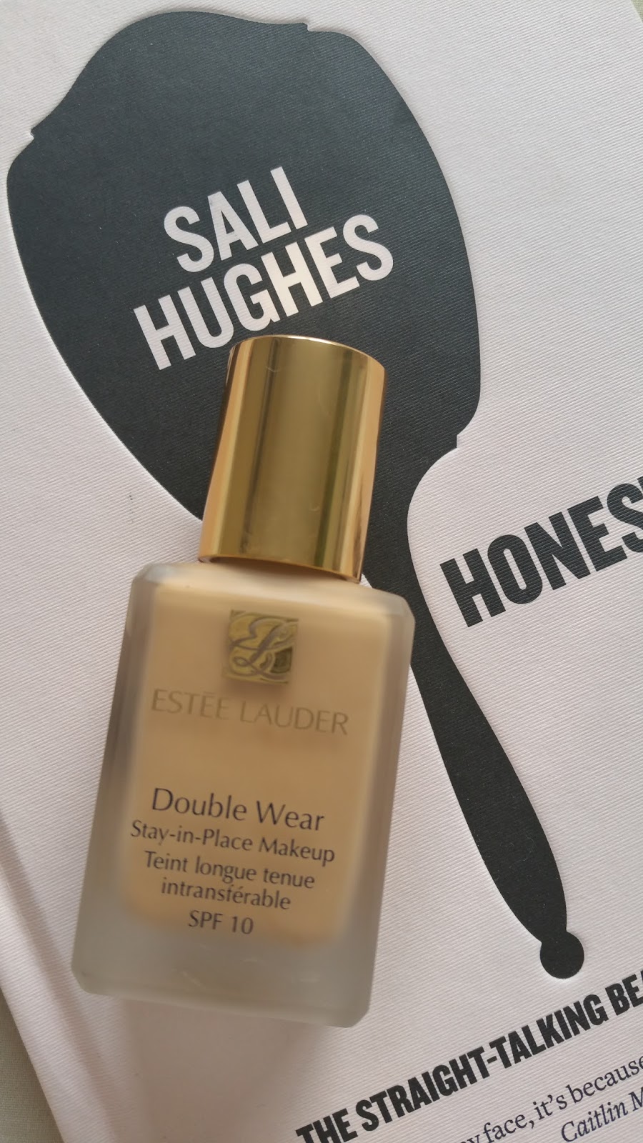 Victoria Rose Estee Lauder Double Wear foundation in 2W1 Dawn