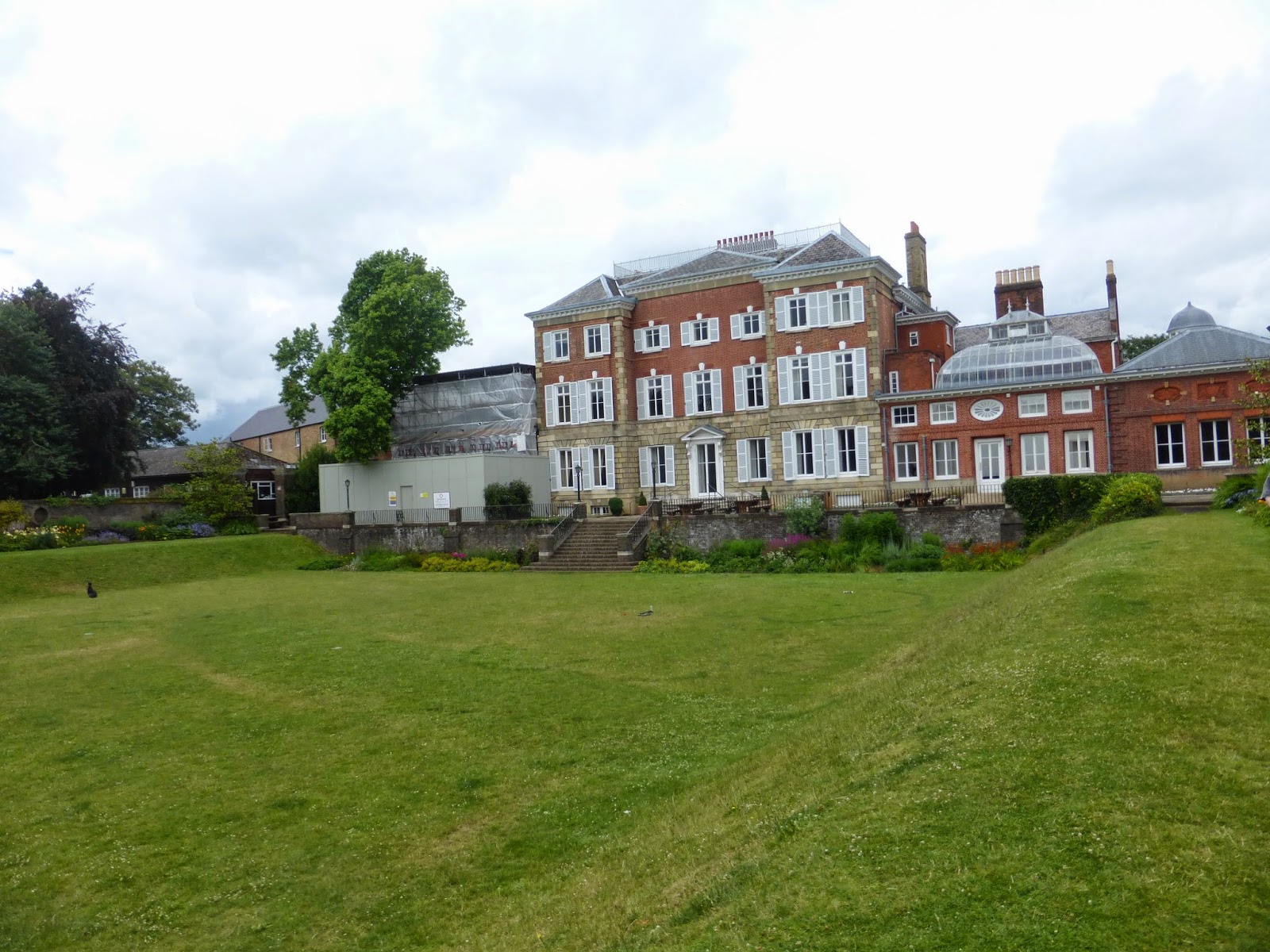 After60 thenext10 York House Gardens Twickenham