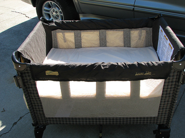 playpen bassinet insert