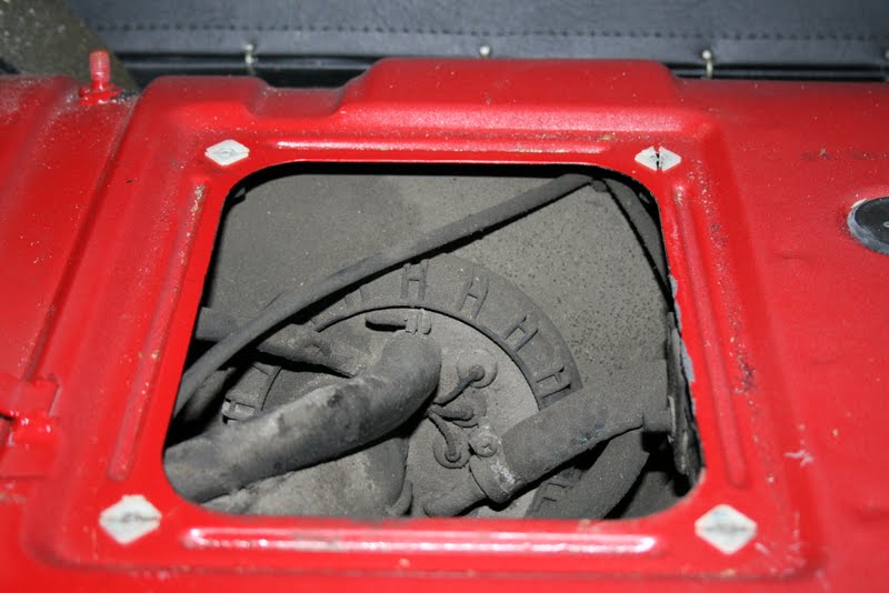 Project VLo Replacing a Fuel Sending Unit in a 1990 Volvo 740