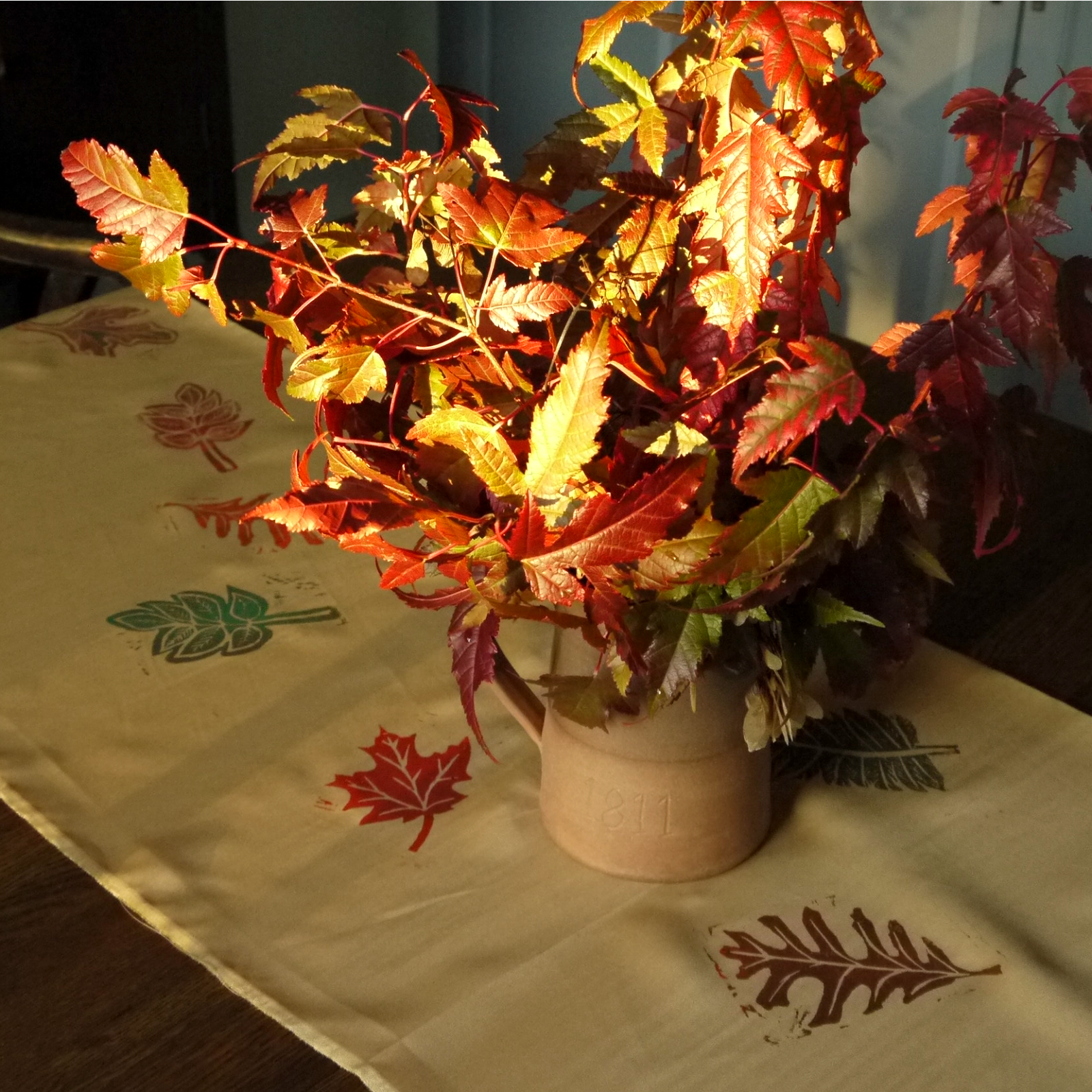 Sense and Simplicity Fall DIY Table Runner