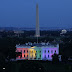 La Casa Blanca se iluminó ayer con los colores del arcoíris