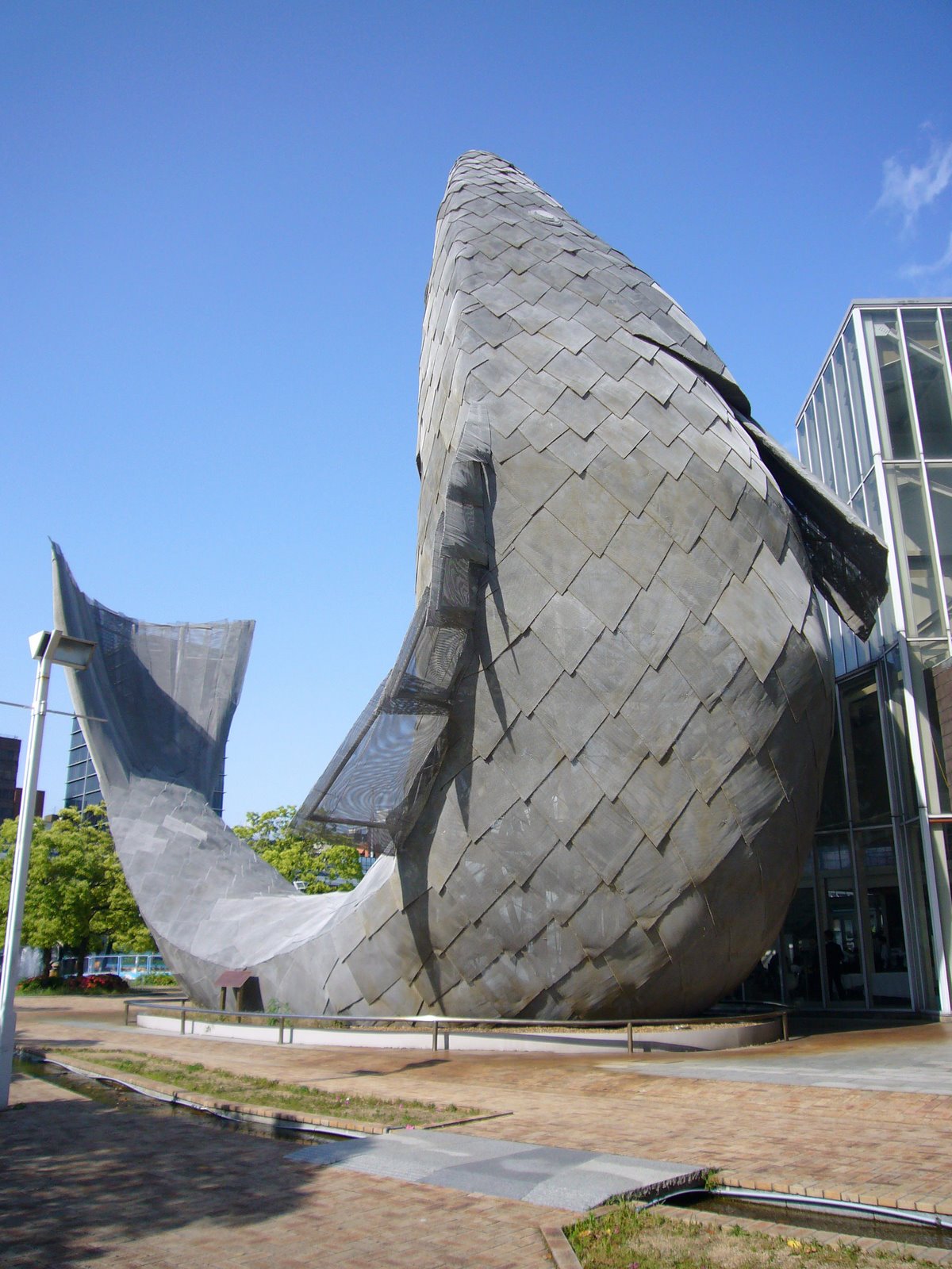 Exposition Frank Gehry à Beaubourg Le+poisson+%C3%A0+Kobe+(Jap)