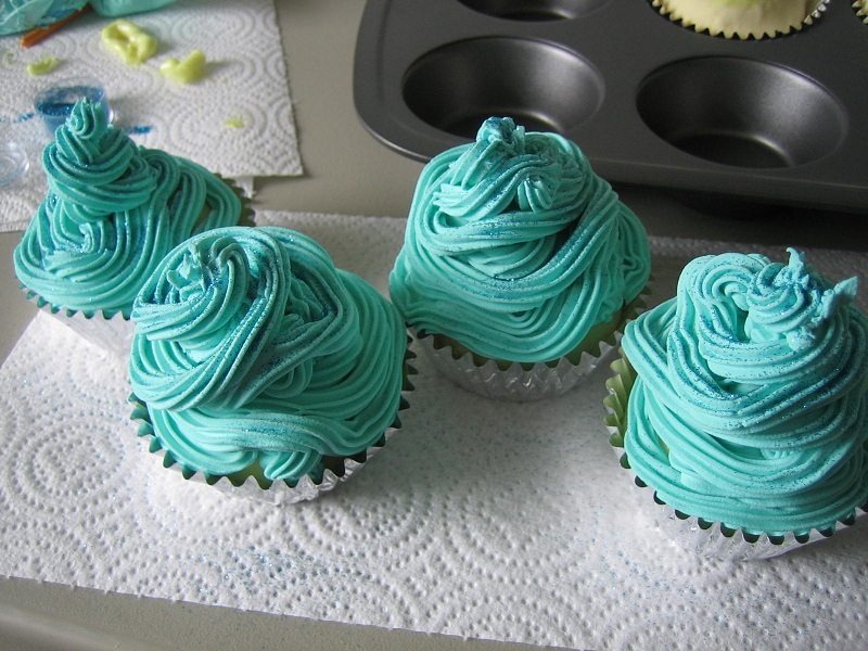 Bright So Slight: Tutorial: How To Make Fake Cupcakes