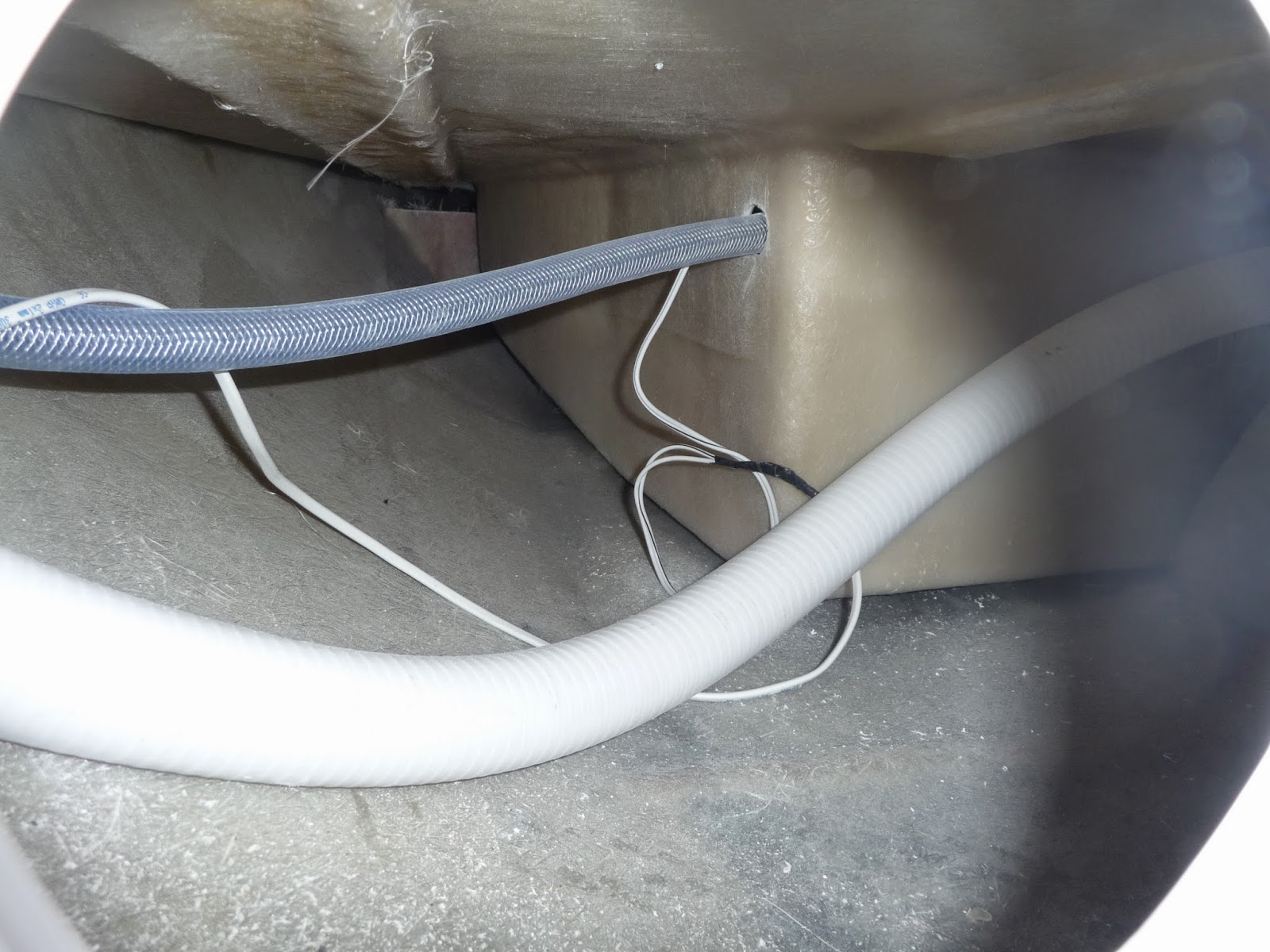 We sail Phobos 21 Inspection hole