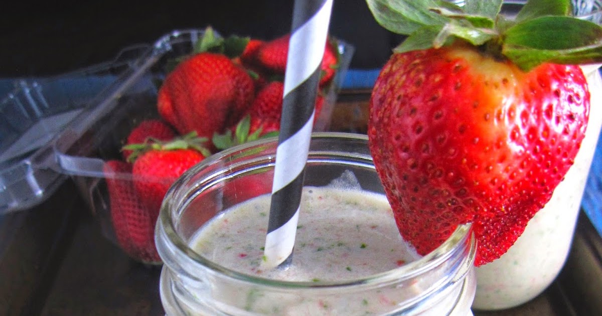 Kale and Strawberry Smoothie