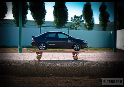 Ilusi Gambar Kereta Skateboard