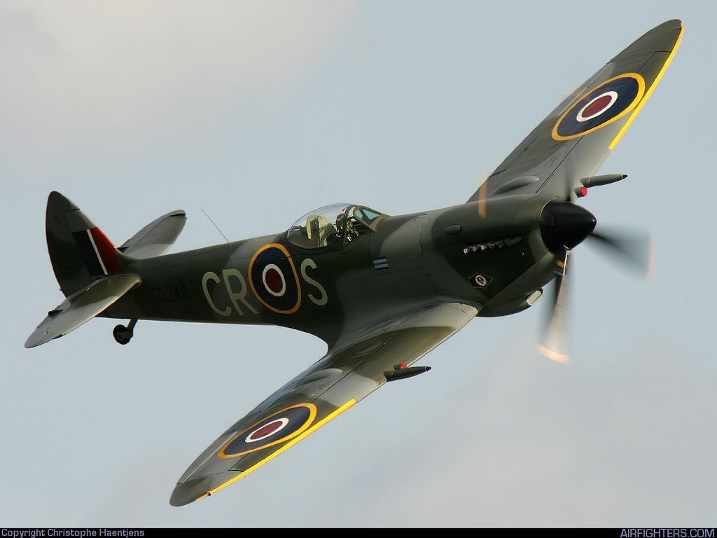 68894-1024x768-Supermarine-Spitfire-Mk-16.jpg