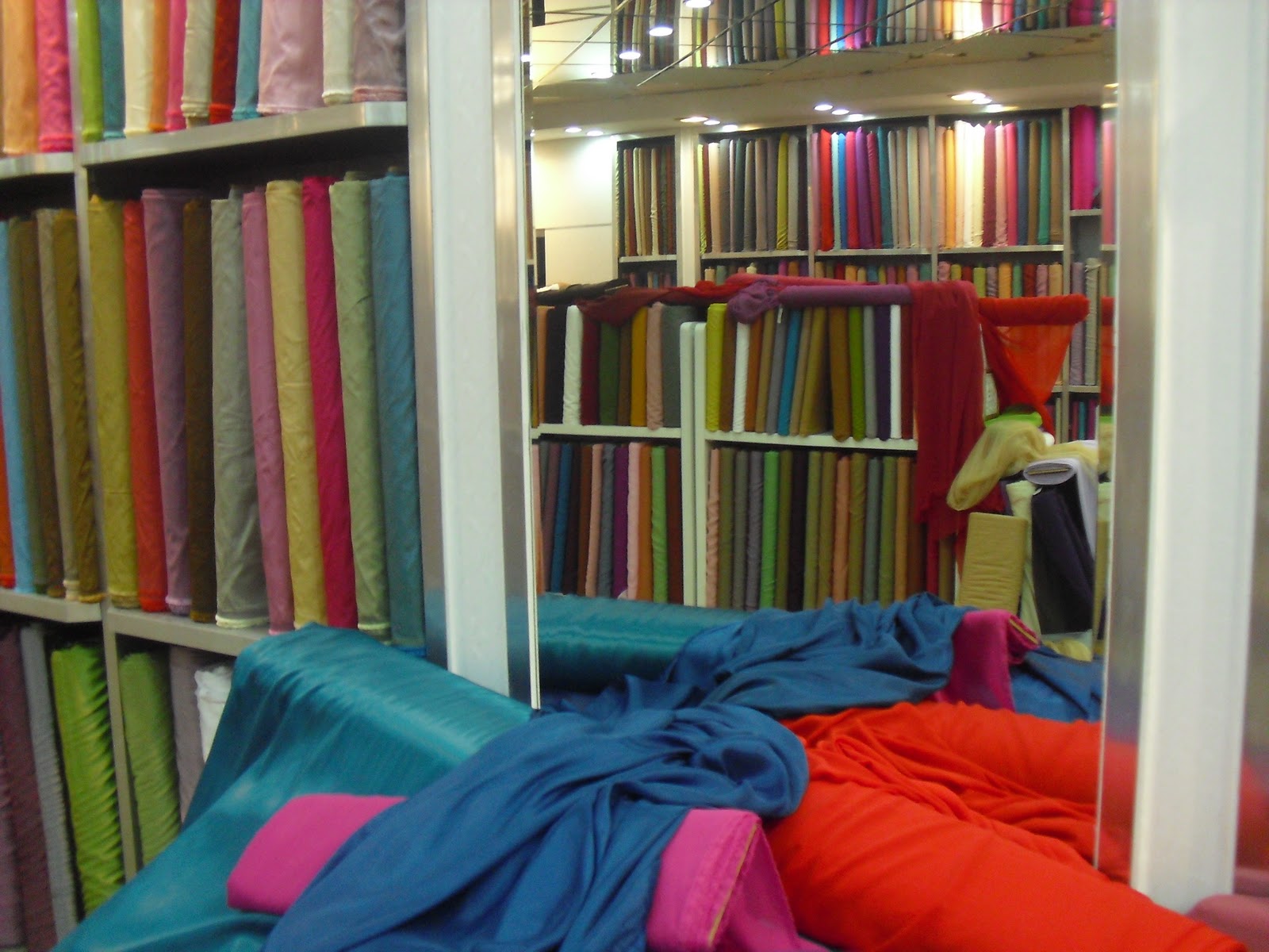 DUNIA LARIS - Textile & Tailor