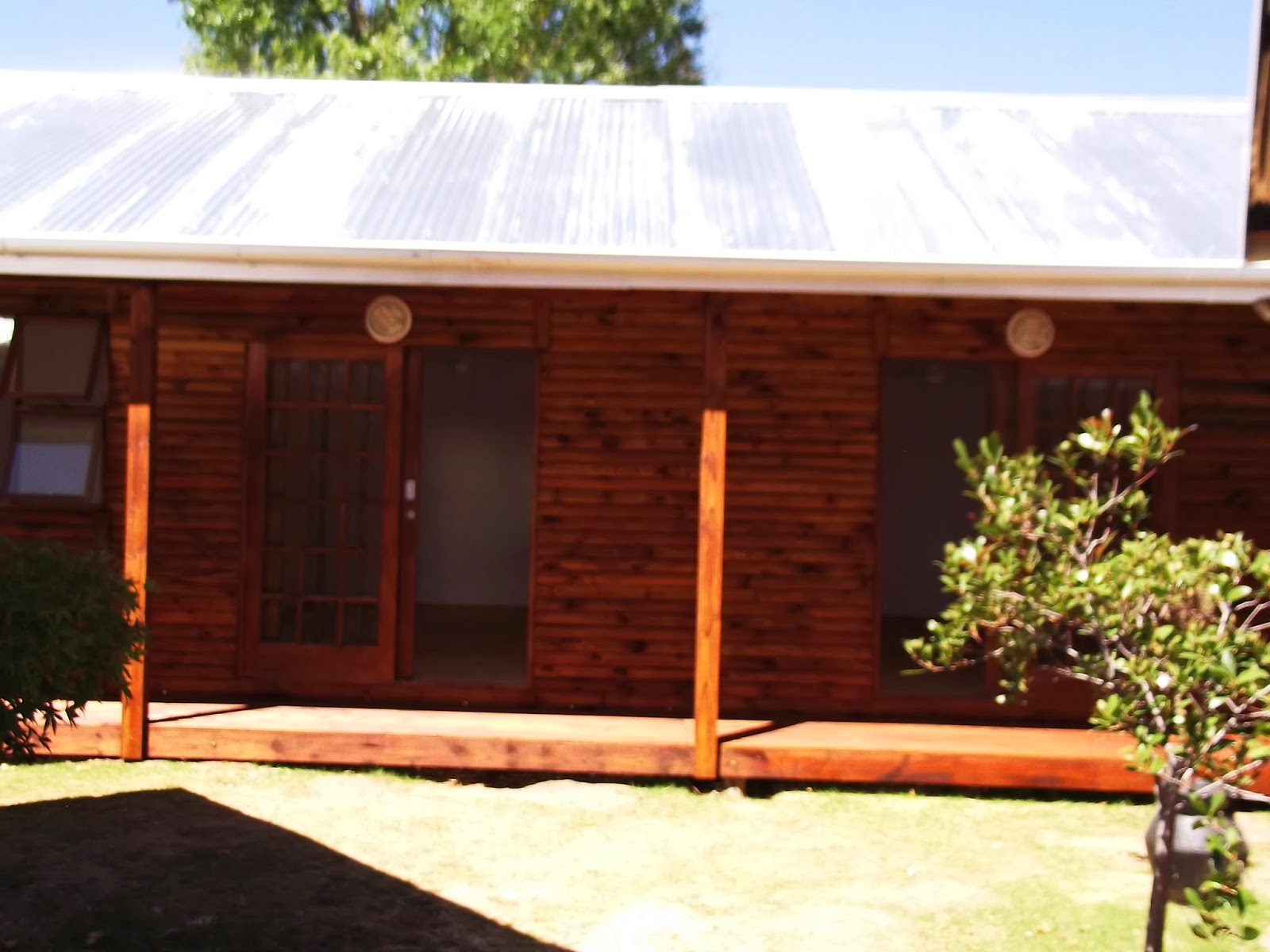 SHANE'S TIMBERS TIMBER COTTAGES