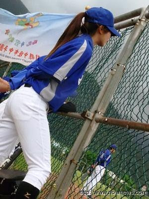 棒球美女教練曾貞綺