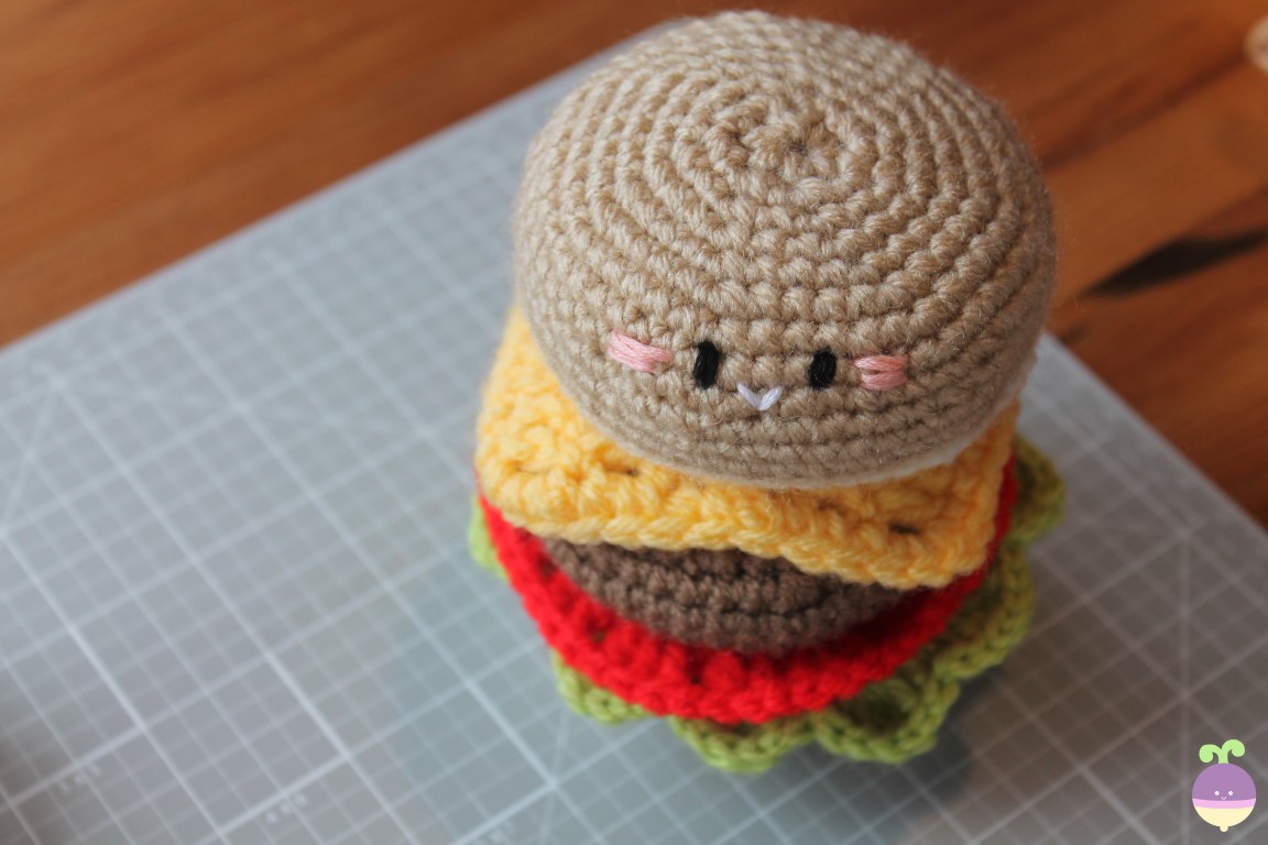 Amigurumi Food How to embroider eyes on amigurumis / Como bordar ojos