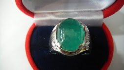 Cincin Batu Zamrud