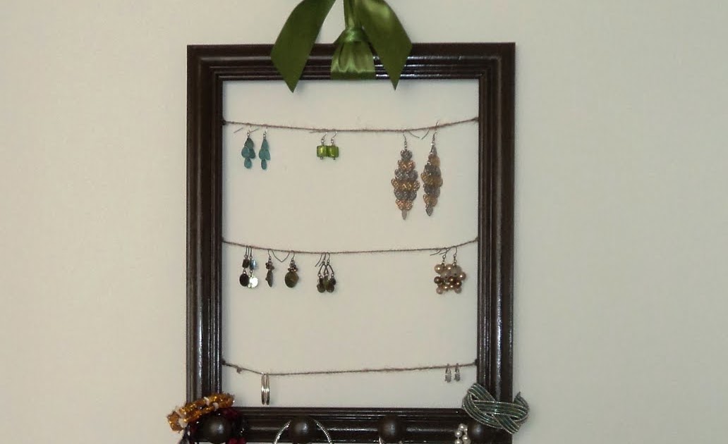 The KindofCrunchy HallSmith Family Picture Frame Jewelry Holder