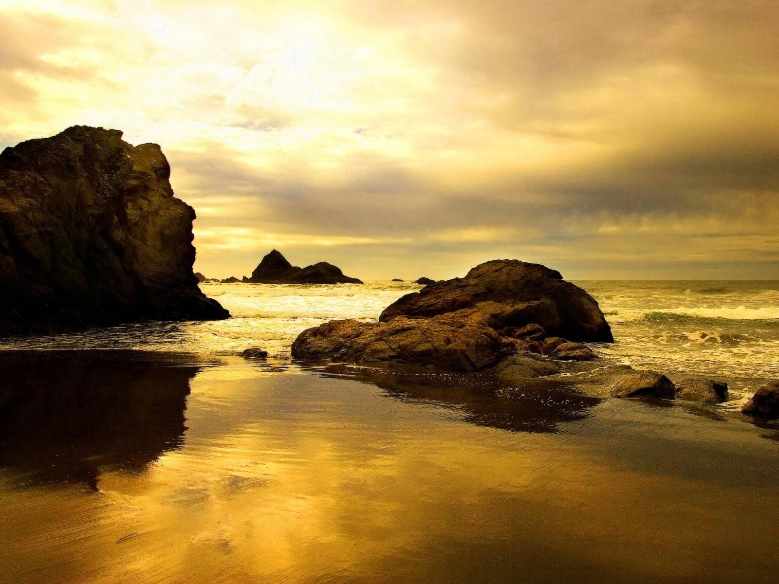 http://2.bp.blogspot.com/-H_CVmzuZSO8/TcN7kZfQKjI/AAAAAAAAAKA/LmHHW3bkjnc/s1600/vista-wallpaper-boulder-sunset.jpg