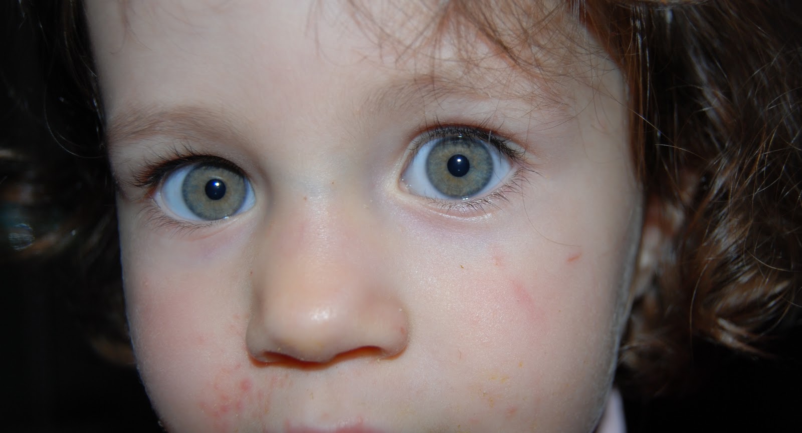 Expat Mum in Portugal The Gallery Eyes