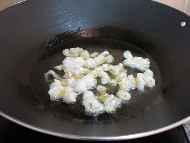 Nasi Lemak Lover How to deep fry Fish Maw 怎样油炸鱼鳔