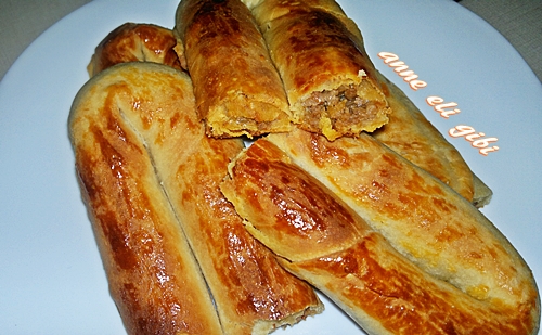 ANNE ELİ GİBİ&hellip;.. KIYMALI KOL BÖREĞİ (EL AÇMASI)