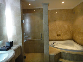 Aston Tanjong Benoa Bathroom