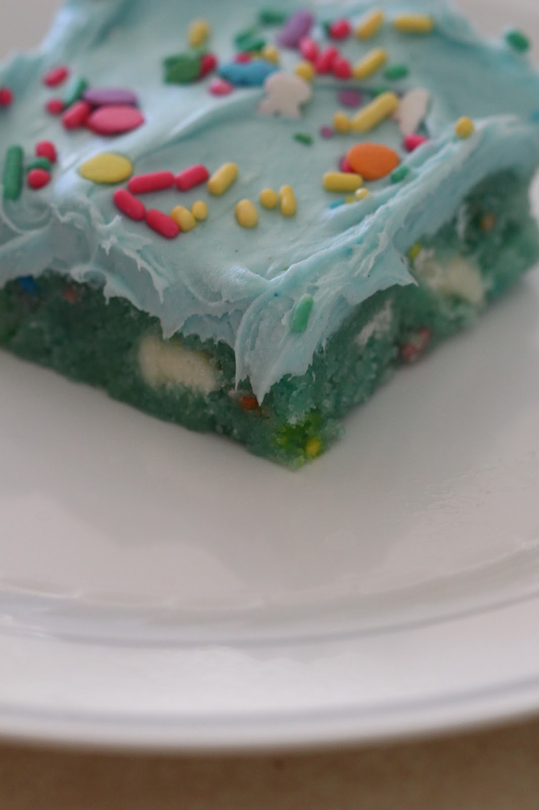 Tortillas and Honey Cotton Candy Cake Bars