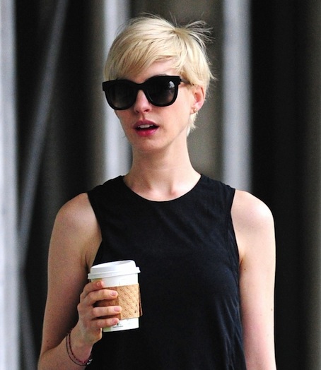 Sport People Colour Inspiration Anne Hathaway