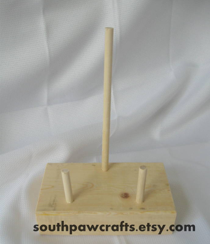 Southpaw Crafts DIY Simple Easel