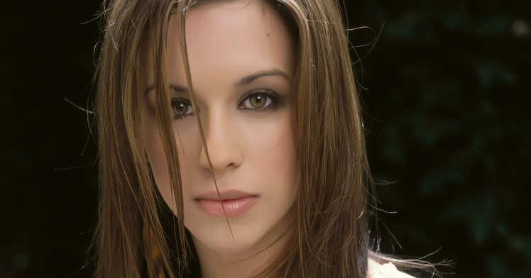 Database Biographies Famous People: American Actress, Musician Lacey