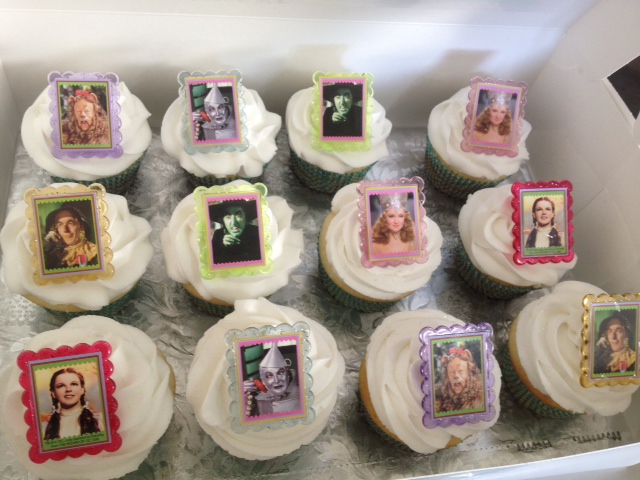 Life And Other Shenanigans Wizard Of Oz Cupcakes