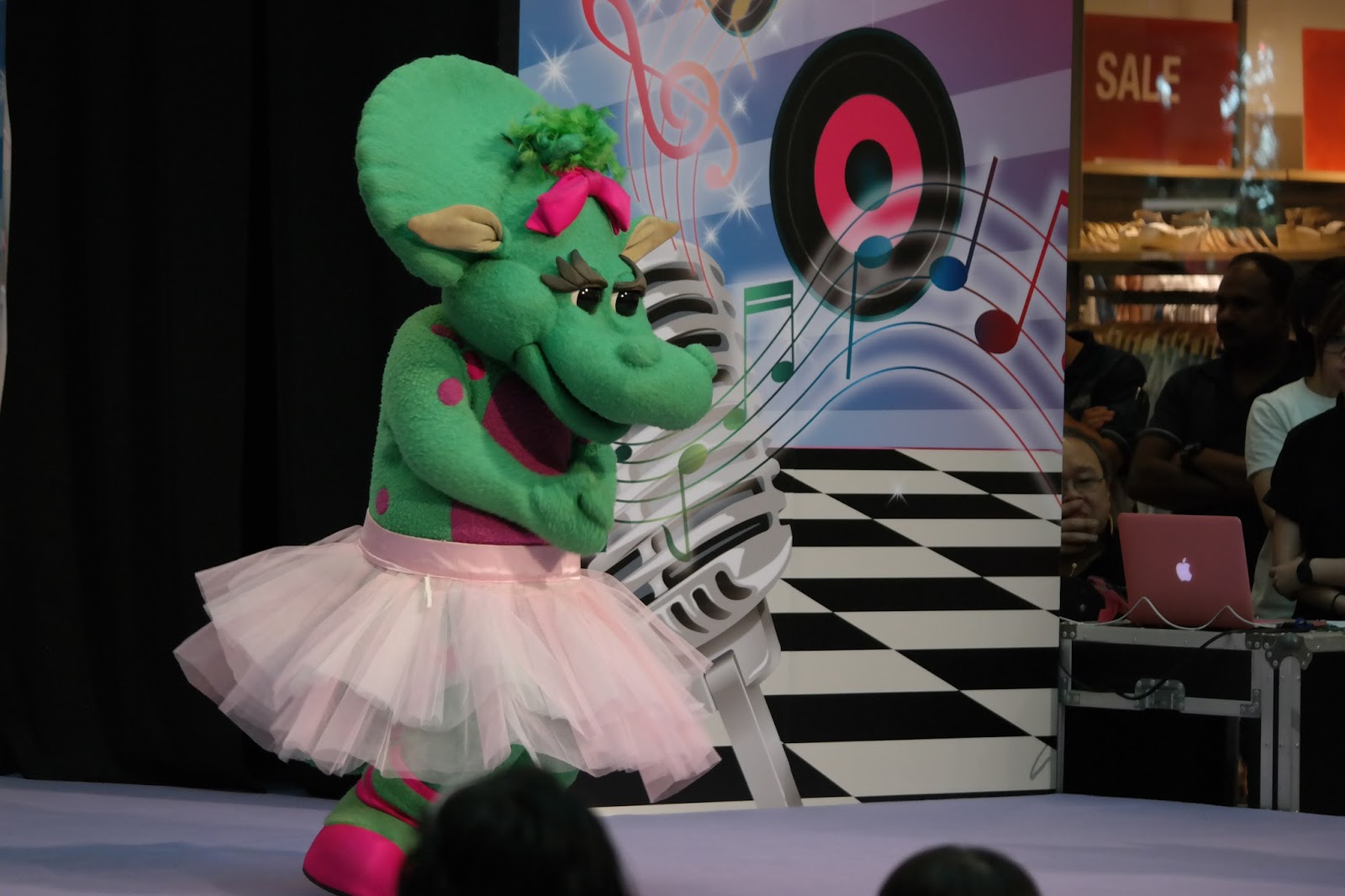 Ashlyn Thia: Barney's Jukebox Party 'Live' on Stage @ City Square Mall