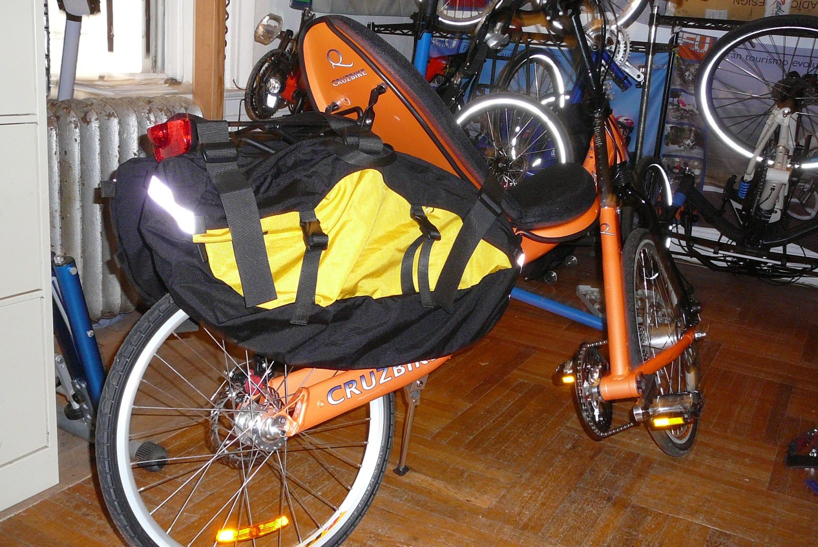 Recumbent bikology in the urban jungle. Panniers and bags for Cruzbike