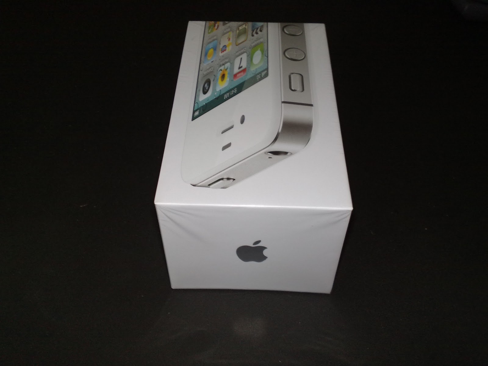 Apple White iPhone 4S Unboxing and First Impressions Keyables