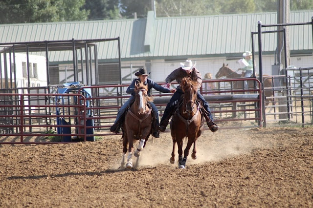 crepe paper race at Sheridan Elk's Youth Rodeo