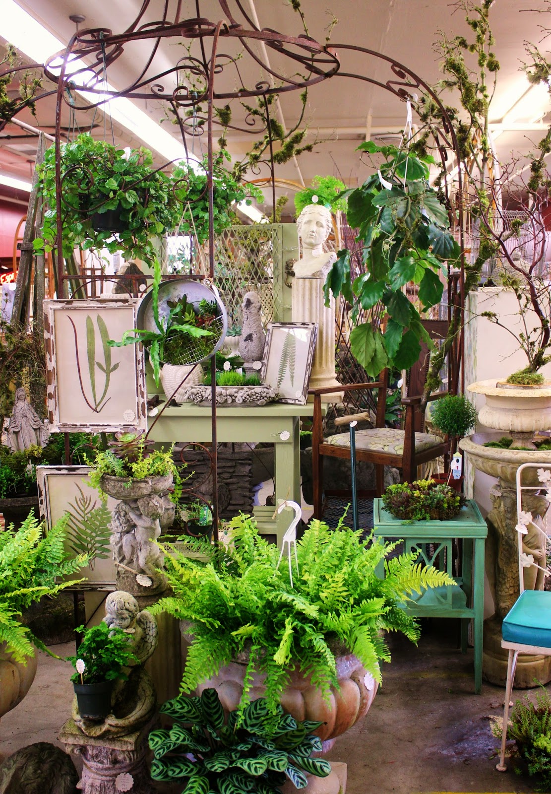 Monticello Antique Marketplace Let's Go Shopping At Monticello!