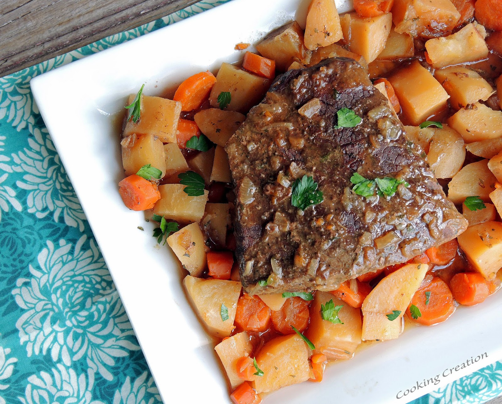 Cooking Creation Easy Slow Cooker Pot Roast in Beer