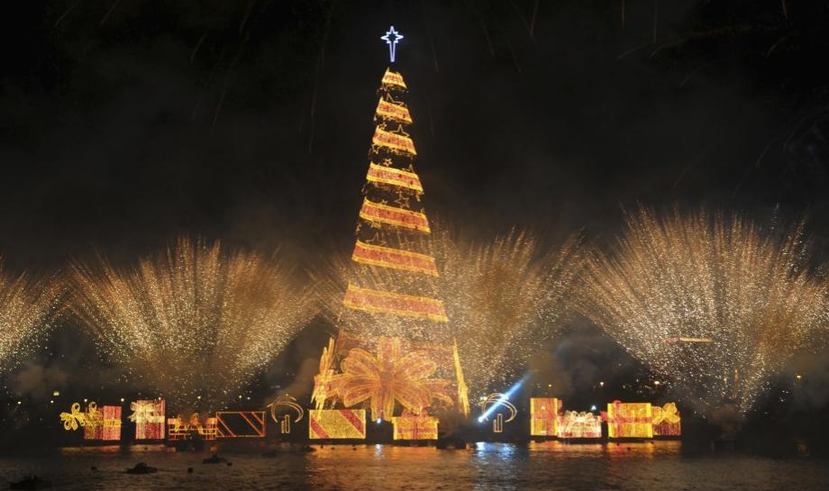 Christmas Tree Lighting Rio 2024 Ianthe Kordula