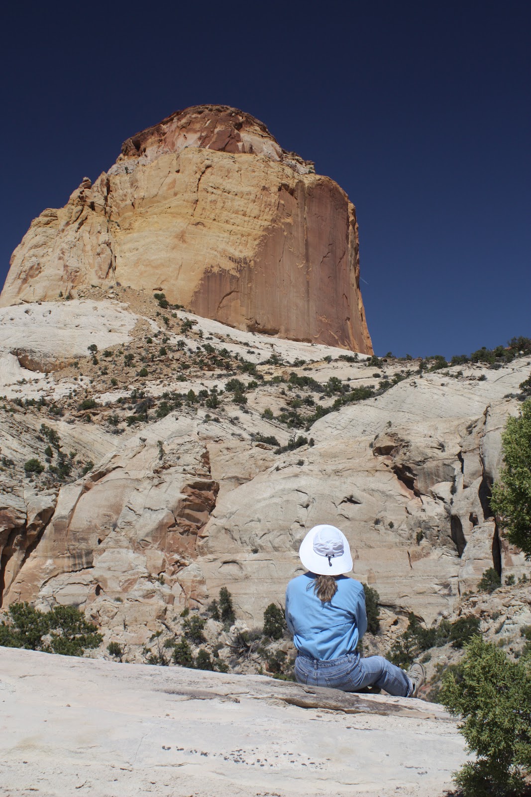 One Day in America Golden Throne Trail in the Land of the Sleeping