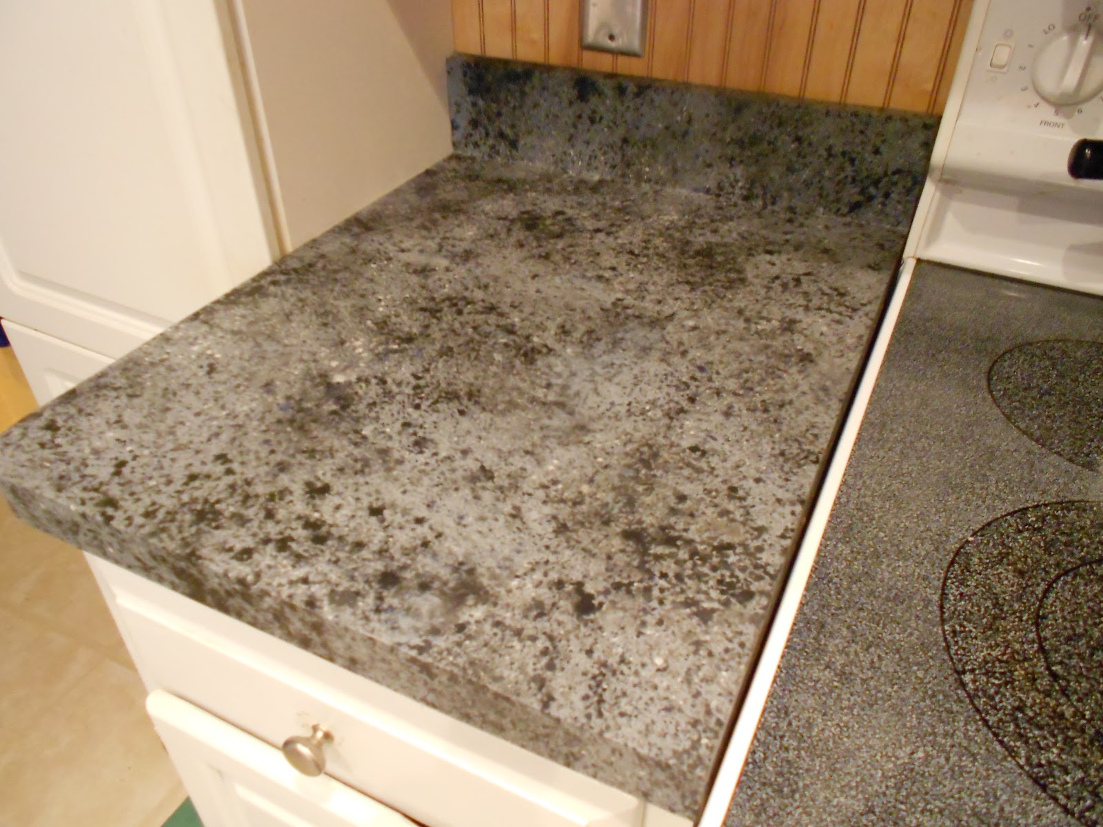 Williams+counter+top+nr+stove.JPG