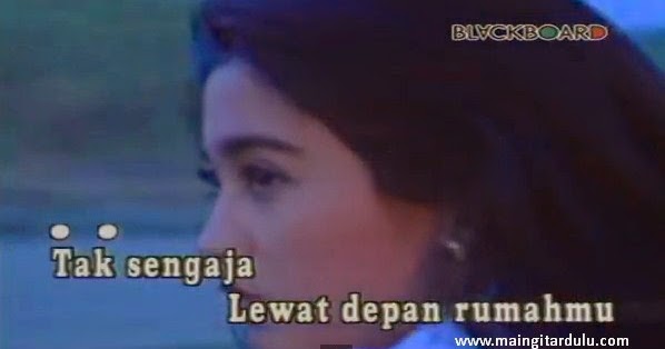 Download lagu desy ratnasari tenda biru mp3 Download lagu desy ratnasari tenda biru mp3