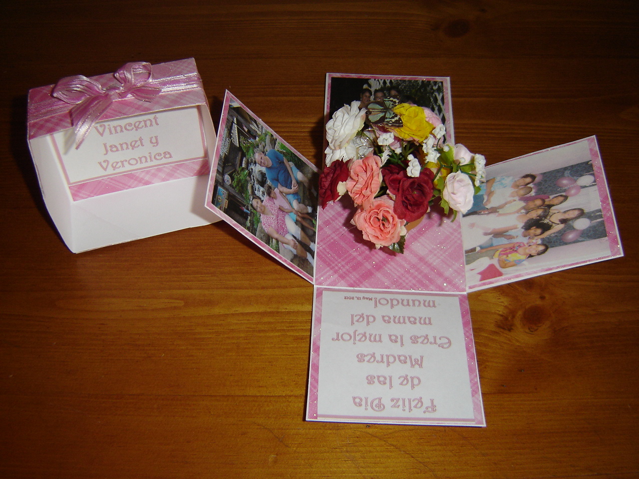 Cards Place Mother's Day Explosion Boxes