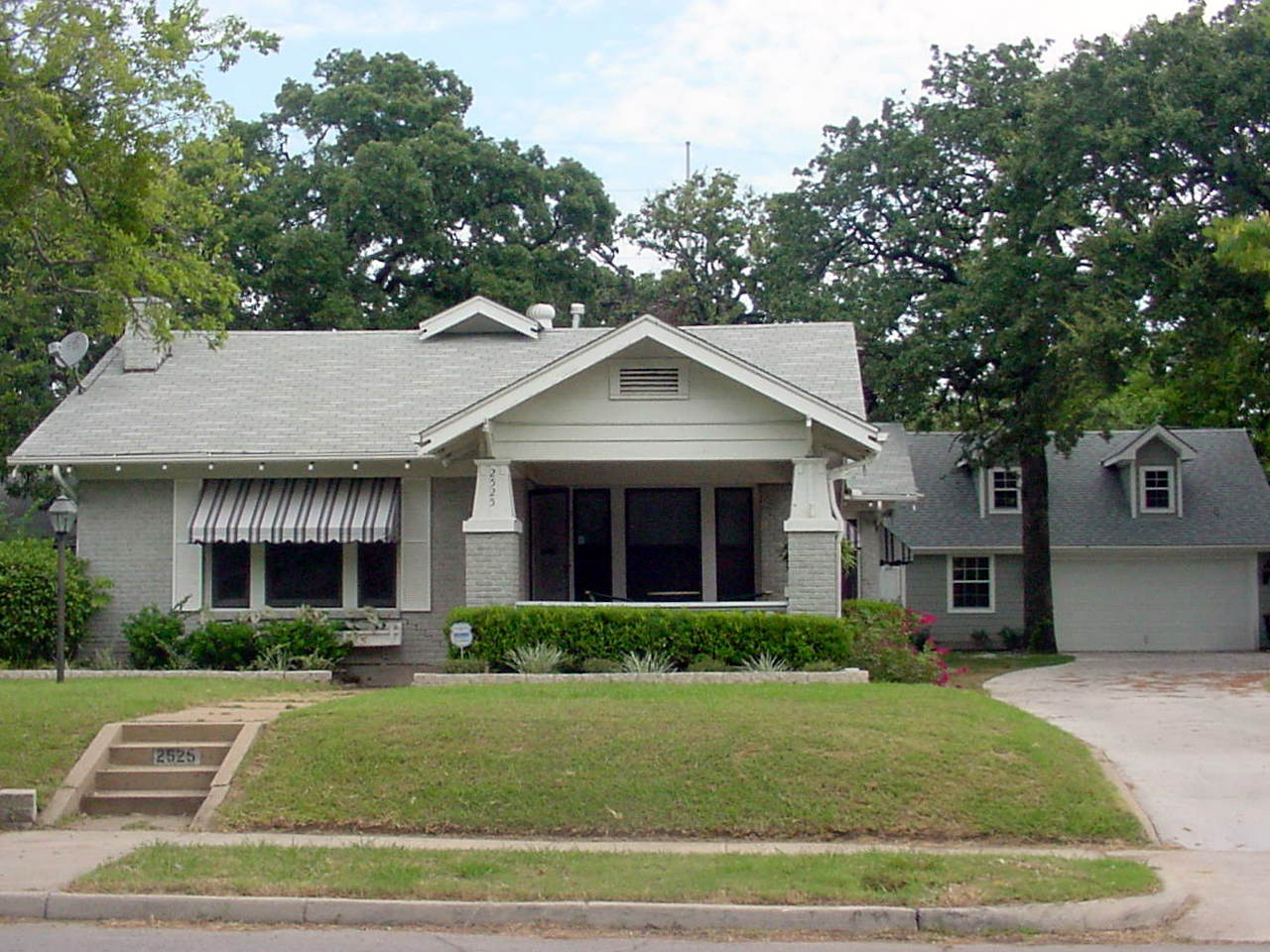 Oakhurst Neighborhood Association Gallery of Homes