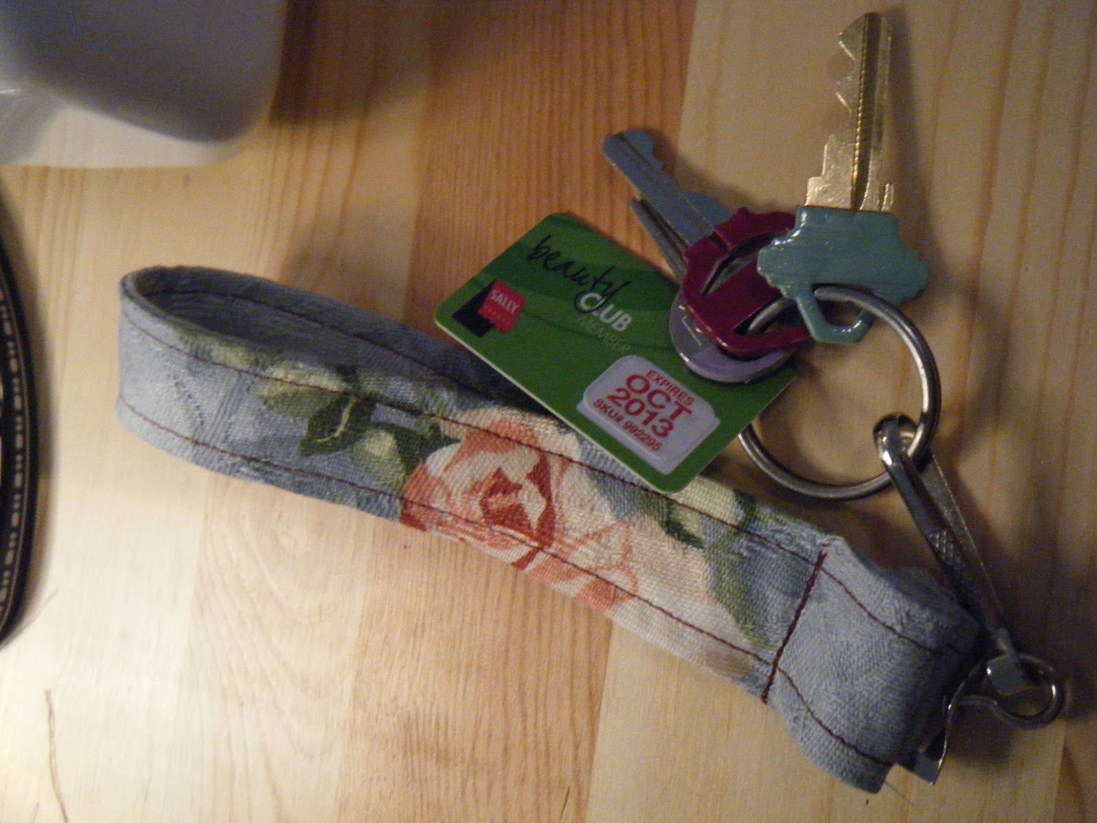 Discount Diva DIY lanyard