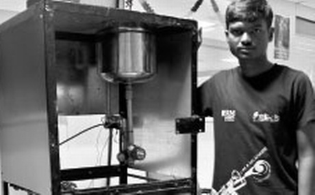 SRM University E&I student Innovation-dosa machine makes 1,200 dosas per hour