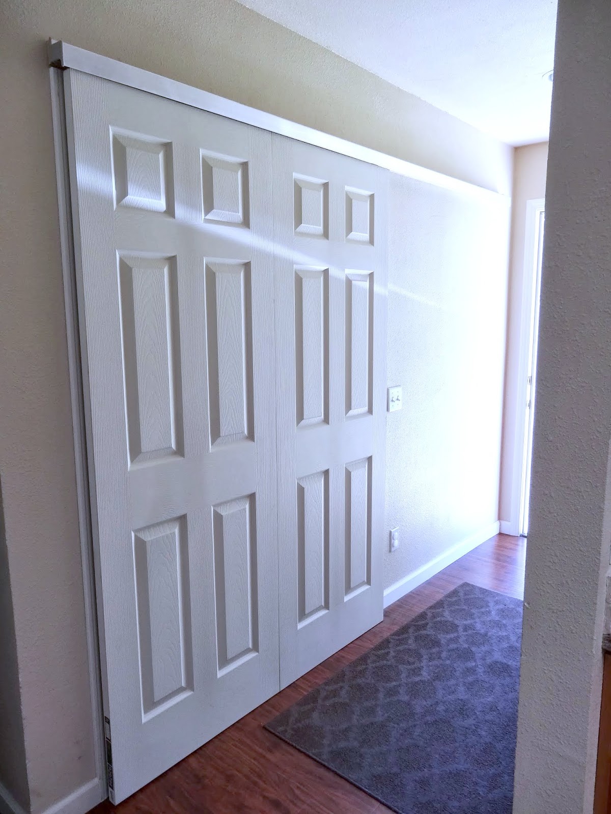 {DIY} Closet Barn Doors Schue Love