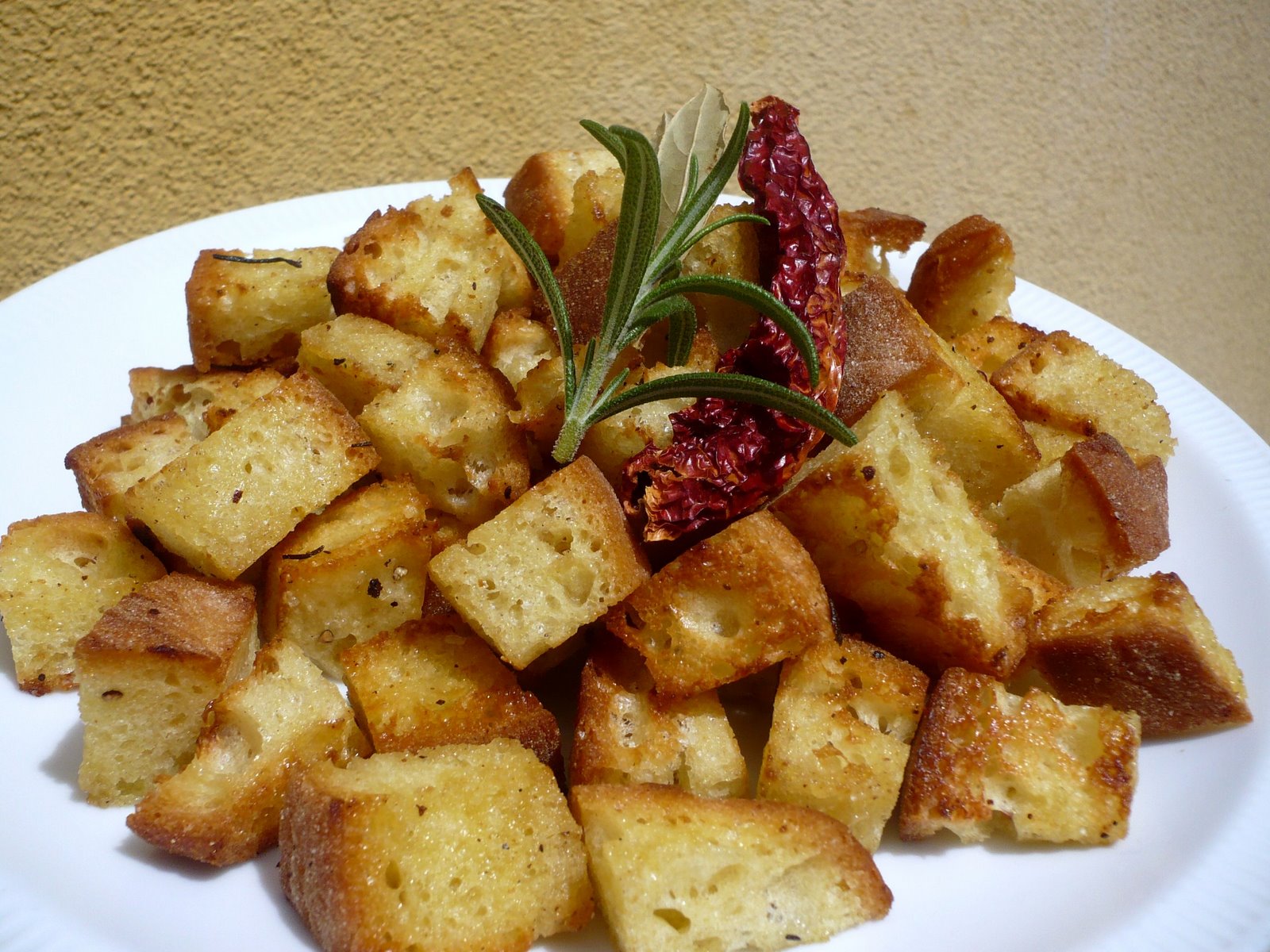 italian cooking Crostini di pane al rosmarino