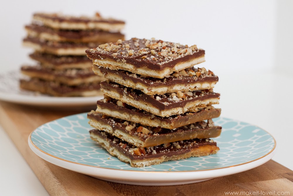 http://www.makeit-loveit.com/2014/01/chocolate-cracker-toffee-sweet-and-salty-yum.html