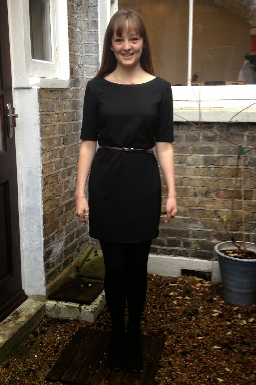Diary of a Chain Stitcher: Little Black Colette Laurel Dress in Mood Fabrics Wool Sateen
