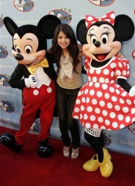 Foto-foto Langka Selena Gomez Waktu Kecil Hingga Dewasa [cantik Gan !!] [ www.BlogApaAja.com ]