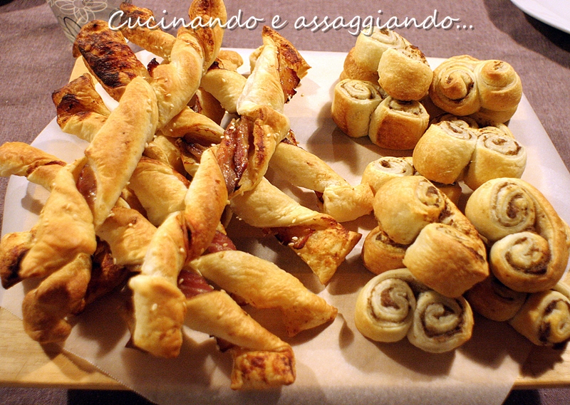 Cucinando E Assaggiando Salatini Di Pasta Sfoglia